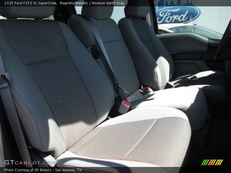 Magnetic Metallic / Medium Earth Gray 2015 Ford F150 XL SuperCrew