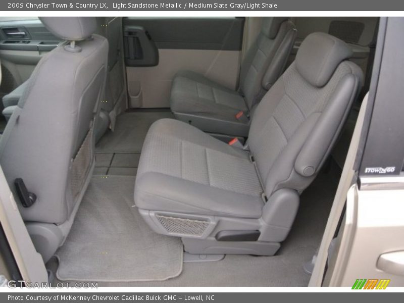 Light Sandstone Metallic / Medium Slate Gray/Light Shale 2009 Chrysler Town & Country LX