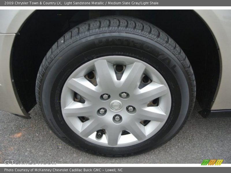 Light Sandstone Metallic / Medium Slate Gray/Light Shale 2009 Chrysler Town & Country LX