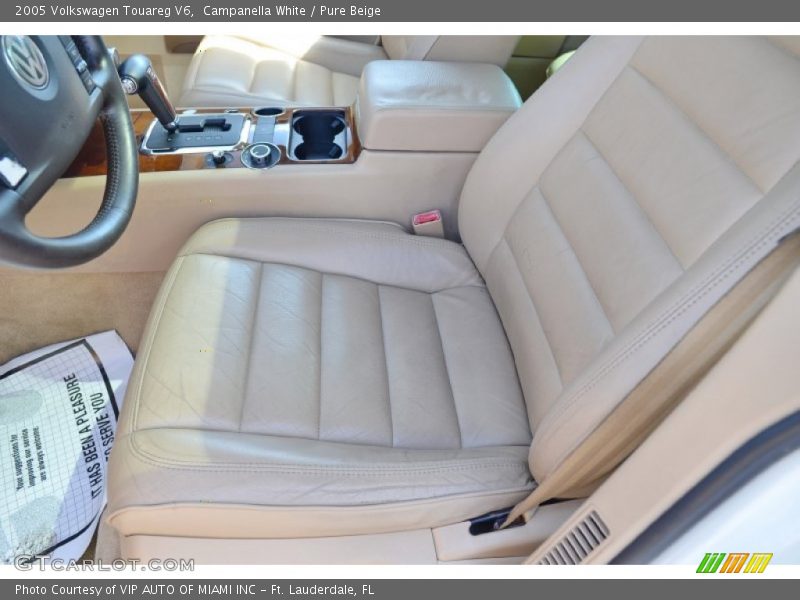 Campanella White / Pure Beige 2005 Volkswagen Touareg V6