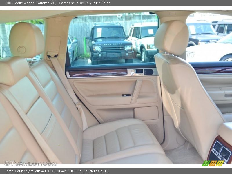 Campanella White / Pure Beige 2005 Volkswagen Touareg V6