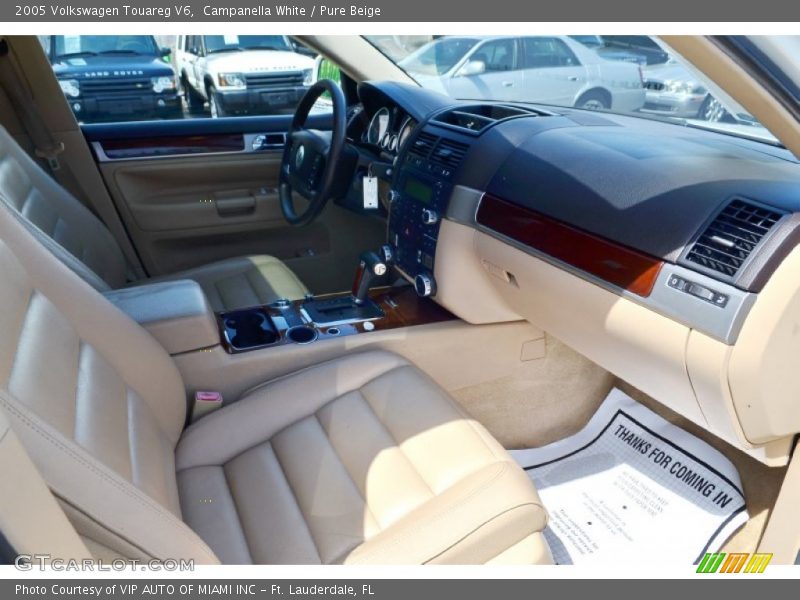 Campanella White / Pure Beige 2005 Volkswagen Touareg V6