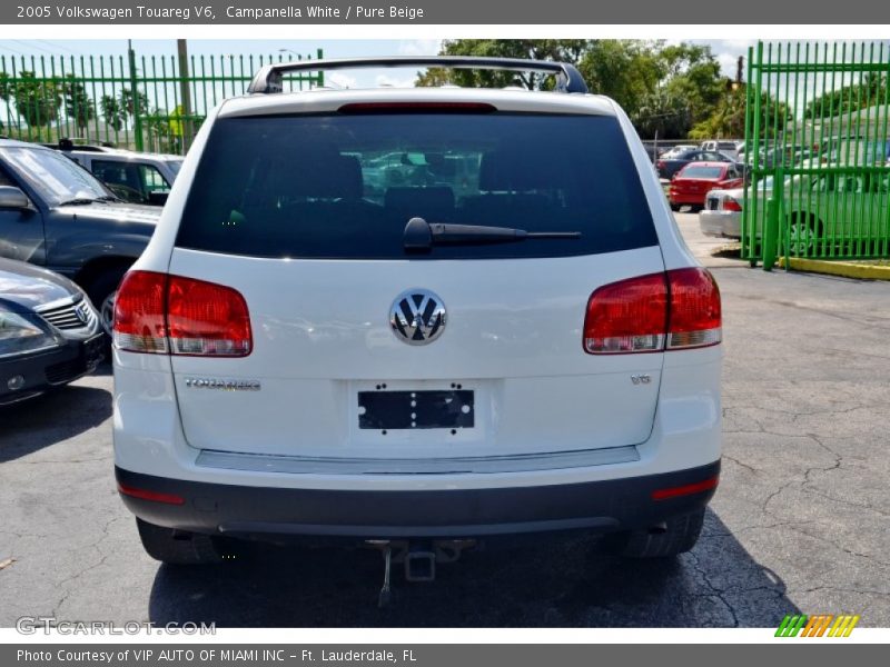 Campanella White / Pure Beige 2005 Volkswagen Touareg V6