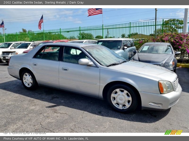 Sterling Metallic / Dark Gray 2002 Cadillac DeVille Sedan