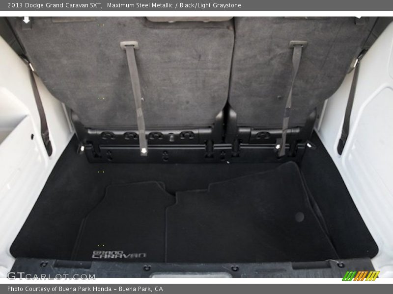 Maximum Steel Metallic / Black/Light Graystone 2013 Dodge Grand Caravan SXT
