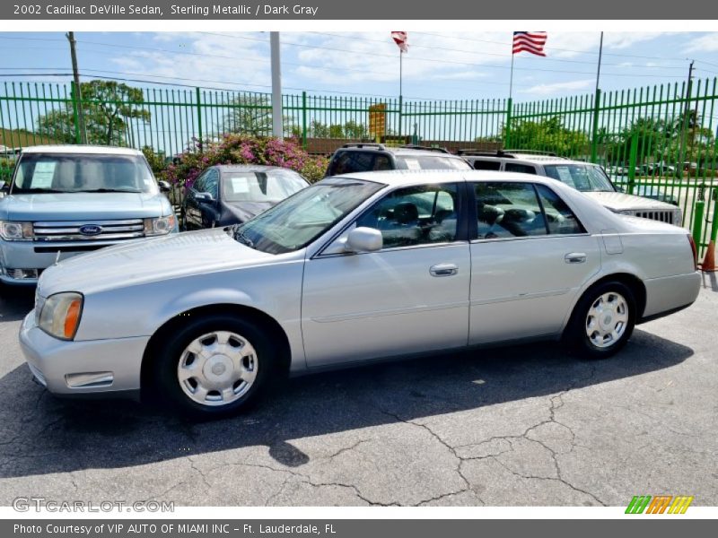 Sterling Metallic / Dark Gray 2002 Cadillac DeVille Sedan