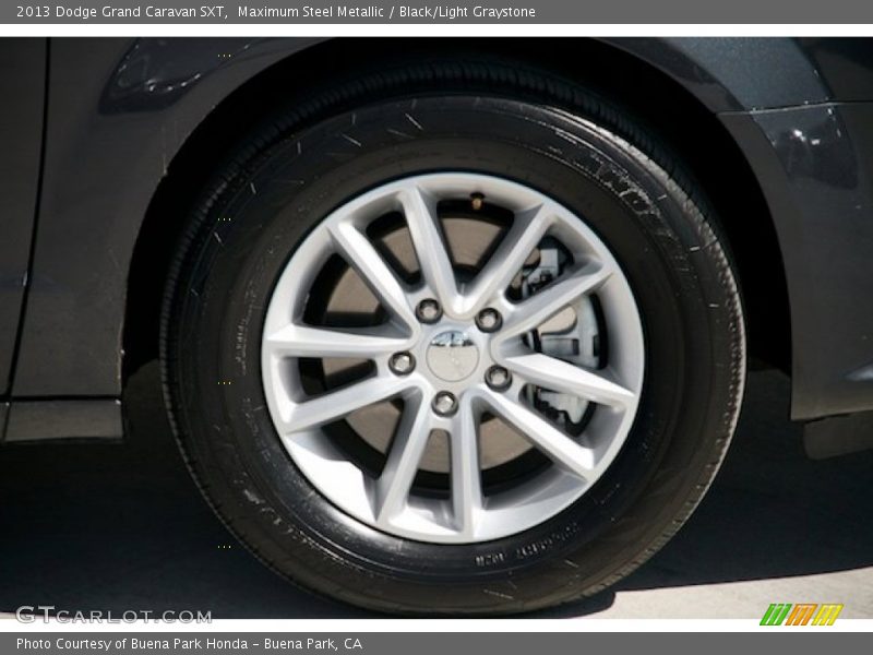 Maximum Steel Metallic / Black/Light Graystone 2013 Dodge Grand Caravan SXT