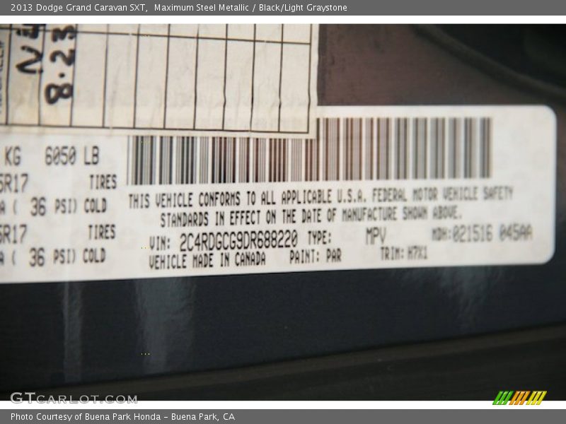 Maximum Steel Metallic / Black/Light Graystone 2013 Dodge Grand Caravan SXT