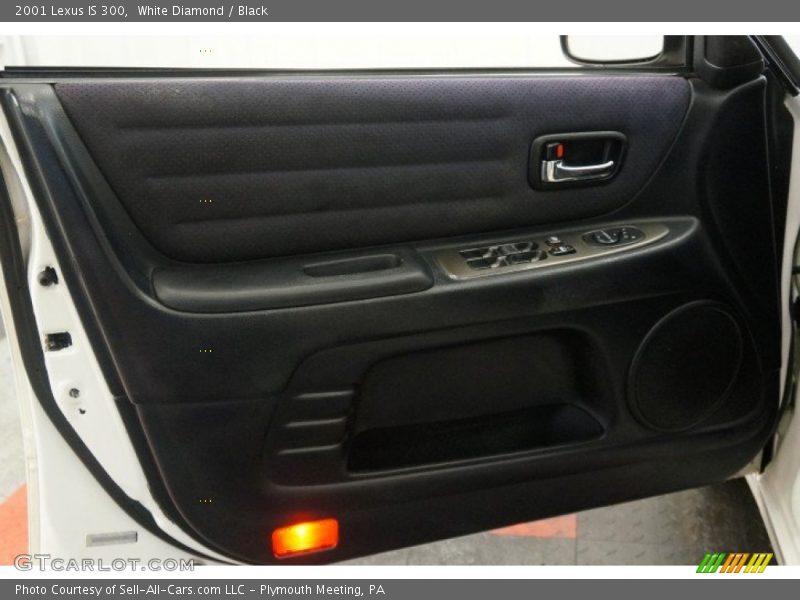 White Diamond / Black 2001 Lexus IS 300