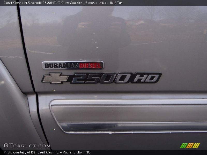 Sandstone Metallic / Tan 2004 Chevrolet Silverado 2500HD LT Crew Cab 4x4