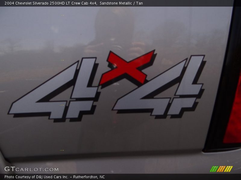 Sandstone Metallic / Tan 2004 Chevrolet Silverado 2500HD LT Crew Cab 4x4