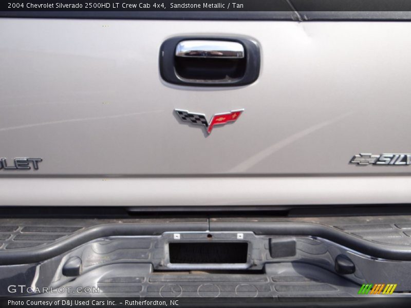 Sandstone Metallic / Tan 2004 Chevrolet Silverado 2500HD LT Crew Cab 4x4