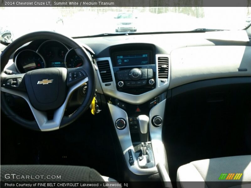 Summit White / Medium Titanium 2014 Chevrolet Cruze LT