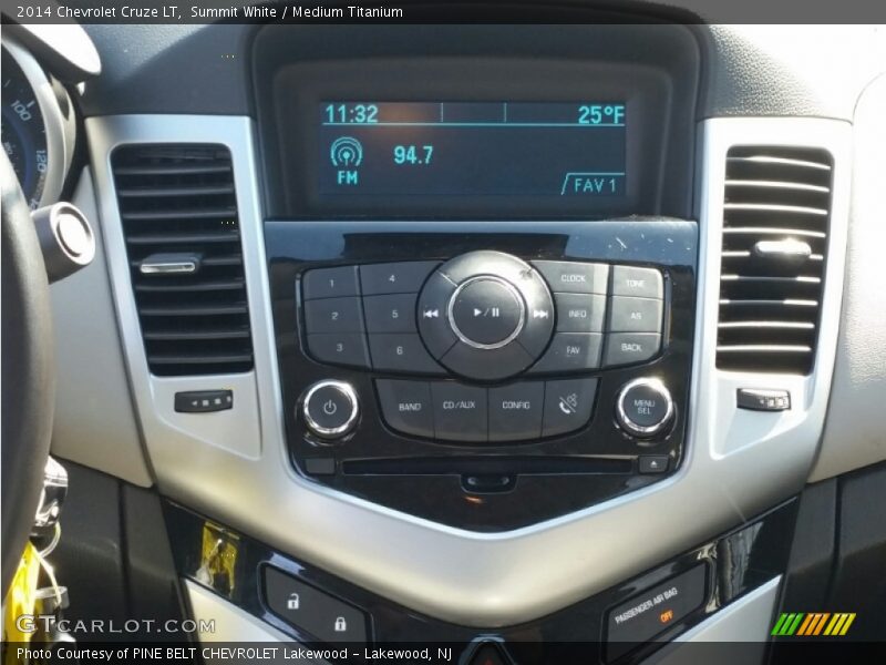 Summit White / Medium Titanium 2014 Chevrolet Cruze LT