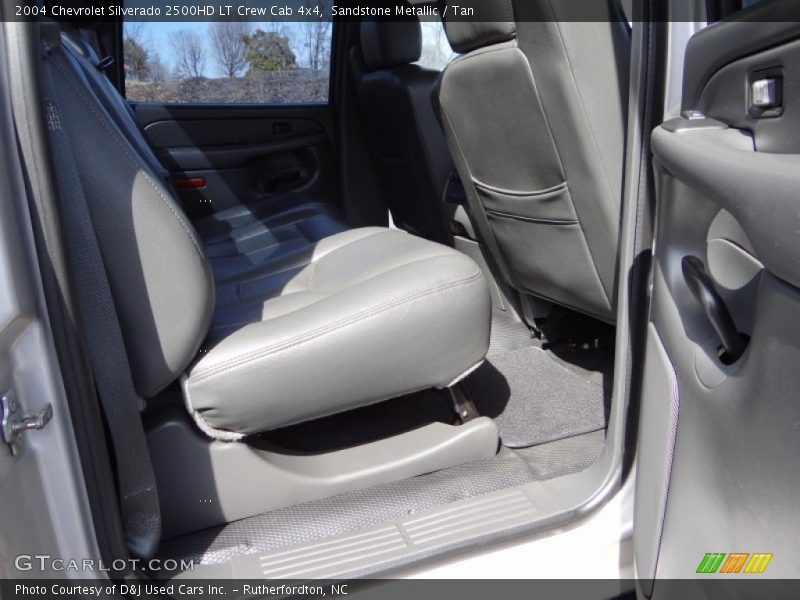 Sandstone Metallic / Tan 2004 Chevrolet Silverado 2500HD LT Crew Cab 4x4