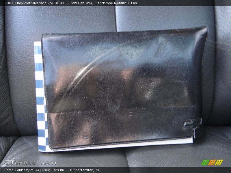 Sandstone Metallic / Tan 2004 Chevrolet Silverado 2500HD LT Crew Cab 4x4