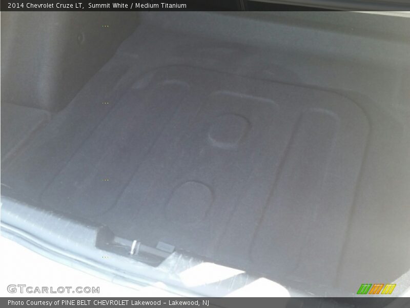 Summit White / Medium Titanium 2014 Chevrolet Cruze LT