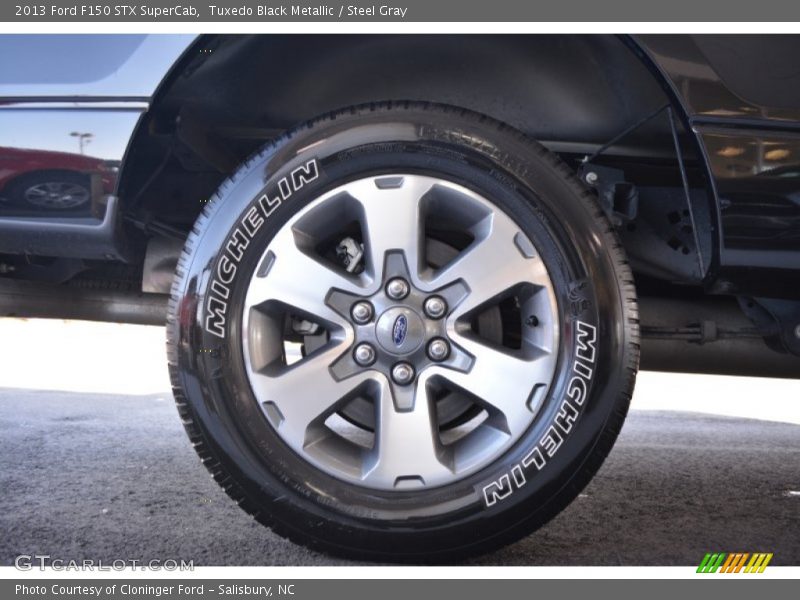 Tuxedo Black Metallic / Steel Gray 2013 Ford F150 STX SuperCab