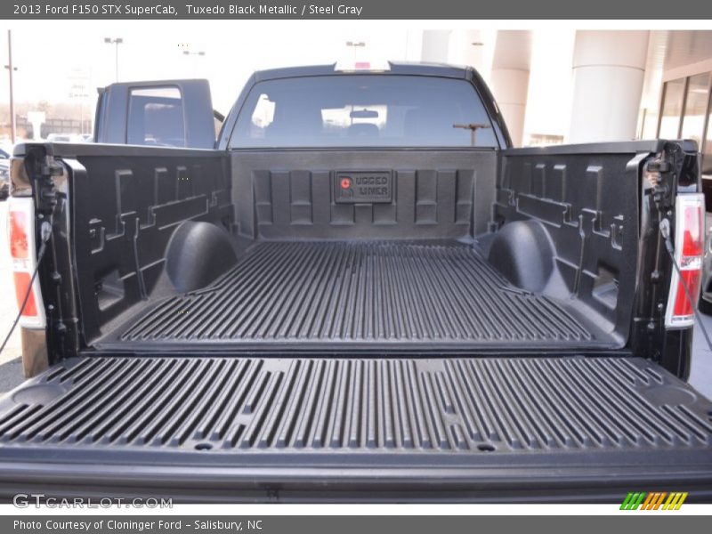 Tuxedo Black Metallic / Steel Gray 2013 Ford F150 STX SuperCab