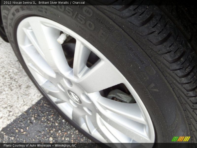 Brilliant Silver Metallic / Charcoal 2013 Nissan Sentra SL