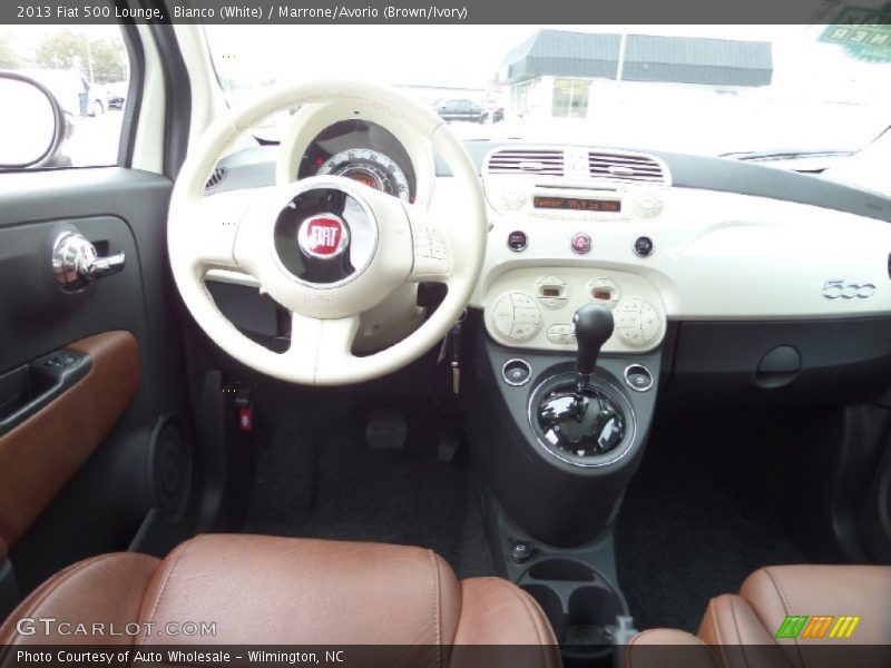 Bianco (White) / Marrone/Avorio (Brown/Ivory) 2013 Fiat 500 Lounge