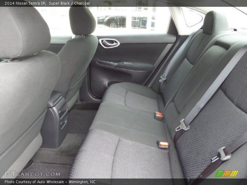 Super Black / Charcoal 2014 Nissan Sentra SR