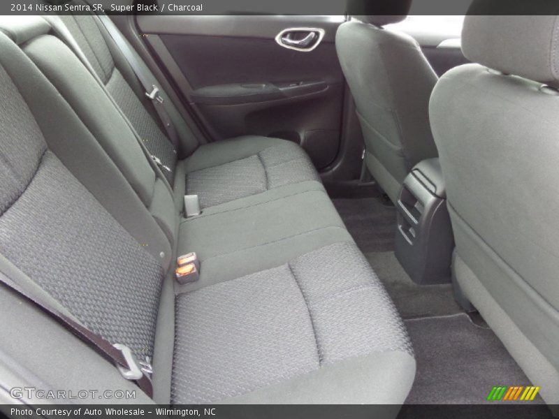 Super Black / Charcoal 2014 Nissan Sentra SR