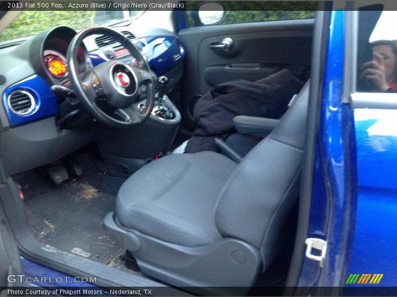Azzuro (Blue) / Grigio/Nero (Gray/Black) 2013 Fiat 500 Pop