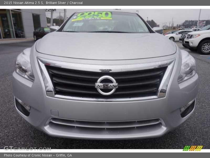 Brilliant Silver / Charcoal 2015 Nissan Altima 2.5 S