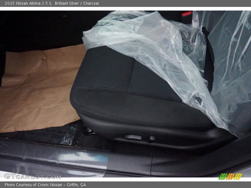 Brilliant Silver / Charcoal 2015 Nissan Altima 2.5 S