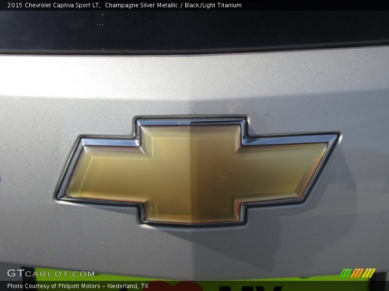 Champagne Silver Metallic / Black/Light Titanium 2015 Chevrolet Captiva Sport LT