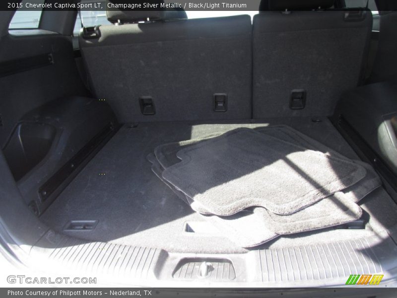 Champagne Silver Metallic / Black/Light Titanium 2015 Chevrolet Captiva Sport LT