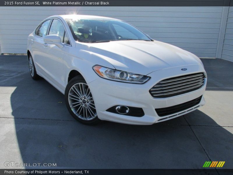 White Platinum Metallic / Charcoal Black 2015 Ford Fusion SE