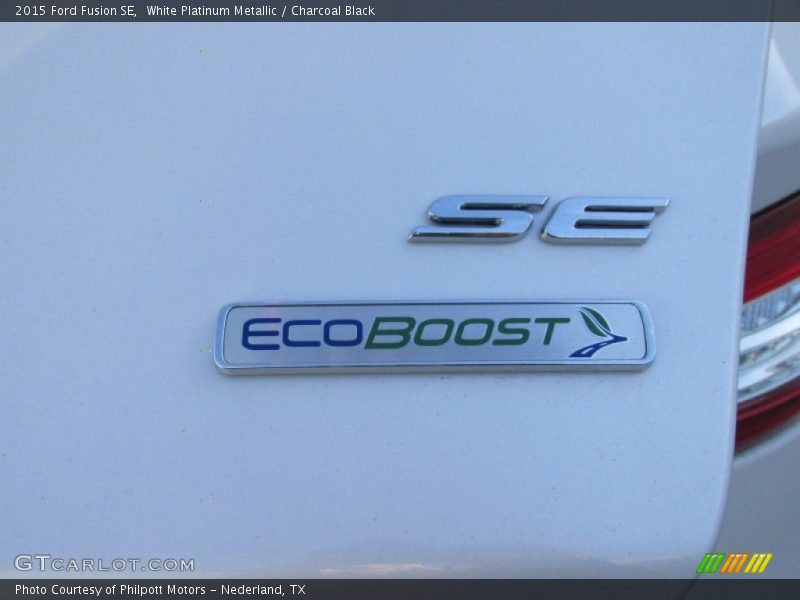 White Platinum Metallic / Charcoal Black 2015 Ford Fusion SE