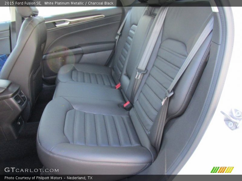 White Platinum Metallic / Charcoal Black 2015 Ford Fusion SE