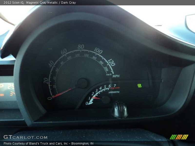 Magnetic Gray Metallic / Dark Gray 2012 Scion iQ