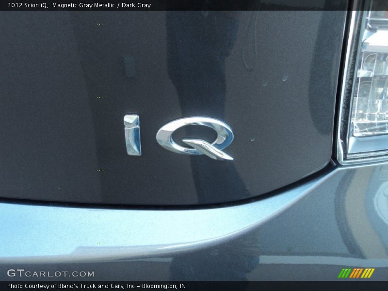 Magnetic Gray Metallic / Dark Gray 2012 Scion iQ