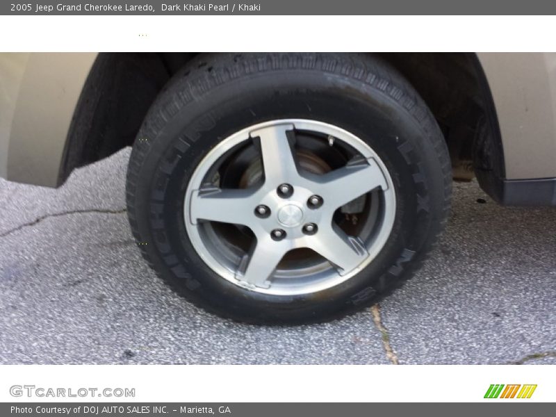 Dark Khaki Pearl / Khaki 2005 Jeep Grand Cherokee Laredo