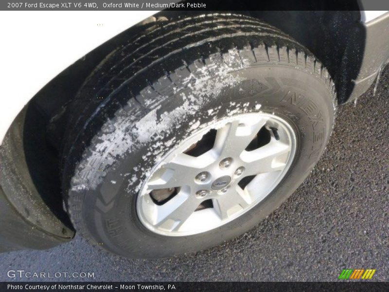 Oxford White / Medium/Dark Pebble 2007 Ford Escape XLT V6 4WD