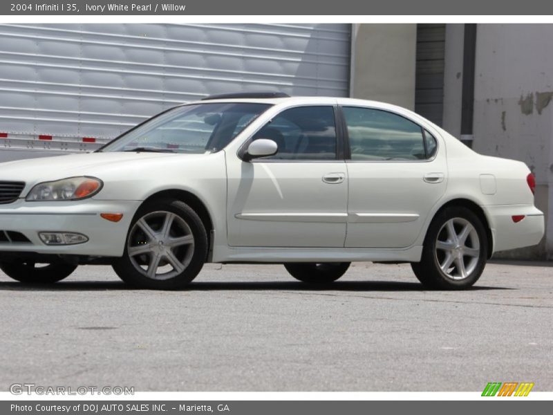 Ivory White Pearl / Willow 2004 Infiniti I 35