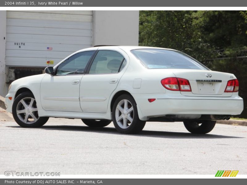 Ivory White Pearl / Willow 2004 Infiniti I 35