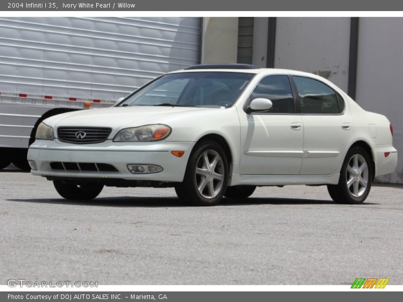 Ivory White Pearl / Willow 2004 Infiniti I 35
