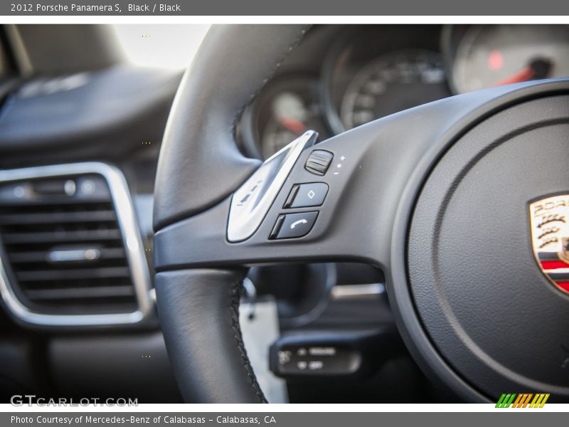 Controls of 2012 Panamera S