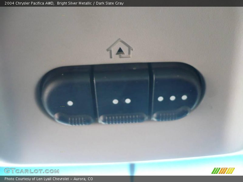 Bright Silver Metallic / Dark Slate Gray 2004 Chrysler Pacifica AWD