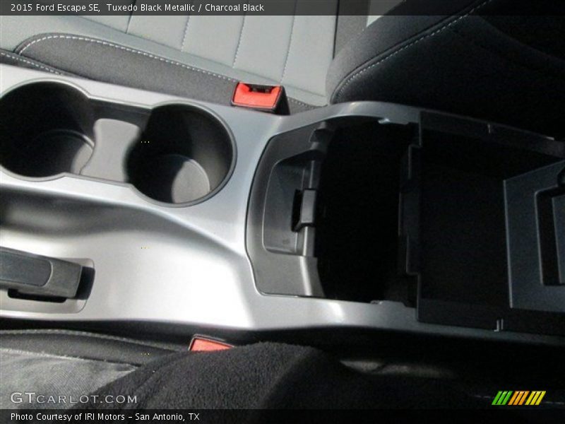 Tuxedo Black Metallic / Charcoal Black 2015 Ford Escape SE