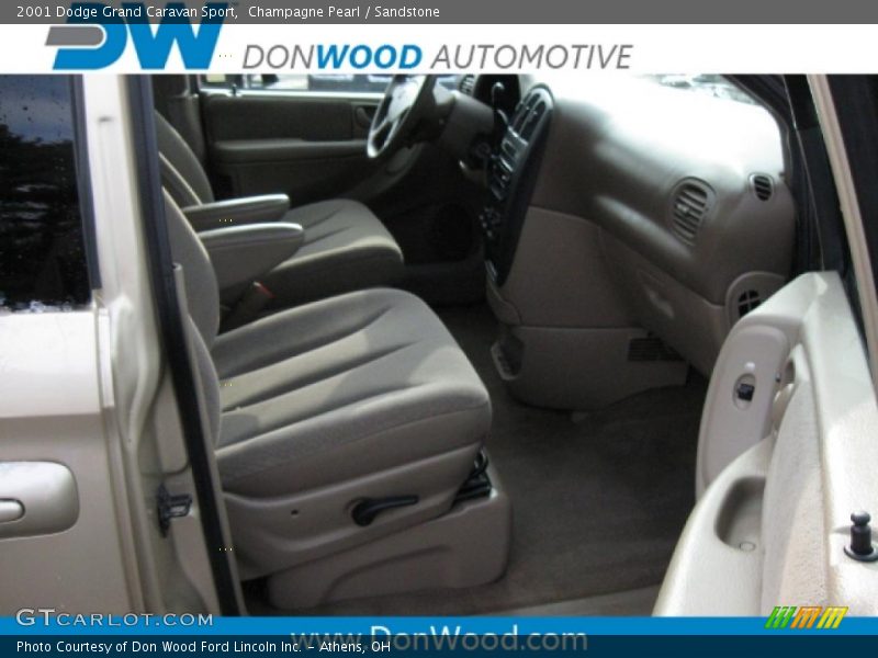 Champagne Pearl / Sandstone 2001 Dodge Grand Caravan Sport