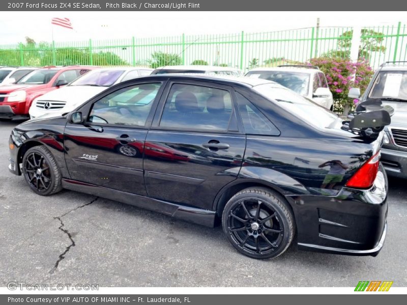 Pitch Black / Charcoal/Light Flint 2007 Ford Focus ZX4 SE Sedan