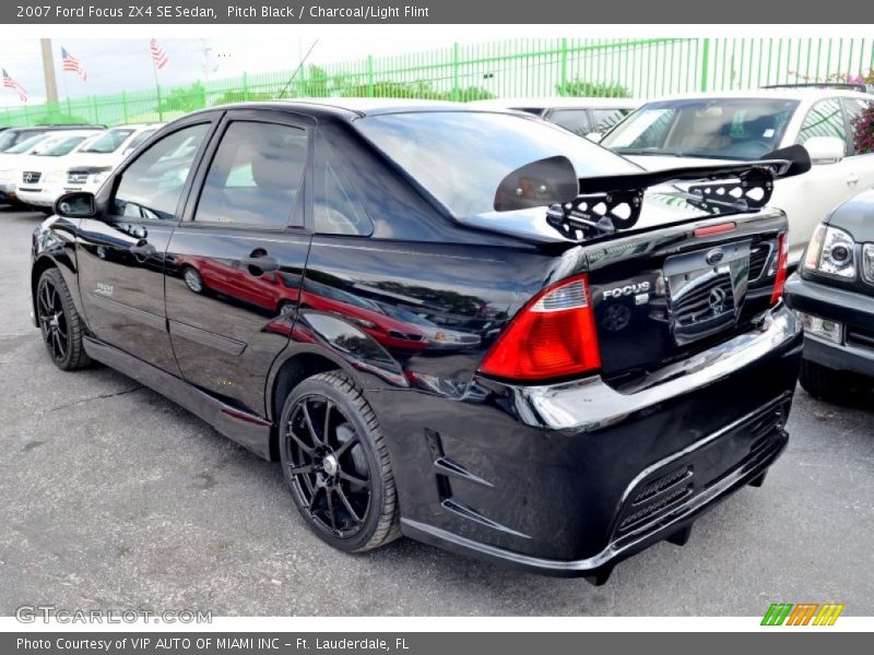 Pitch Black / Charcoal/Light Flint 2007 Ford Focus ZX4 SE Sedan
