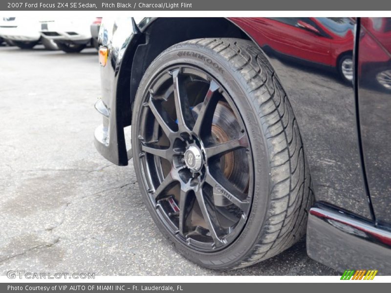 Pitch Black / Charcoal/Light Flint 2007 Ford Focus ZX4 SE Sedan