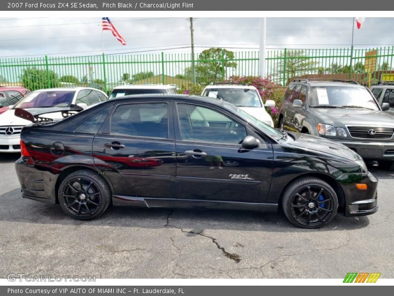 Pitch Black / Charcoal/Light Flint 2007 Ford Focus ZX4 SE Sedan